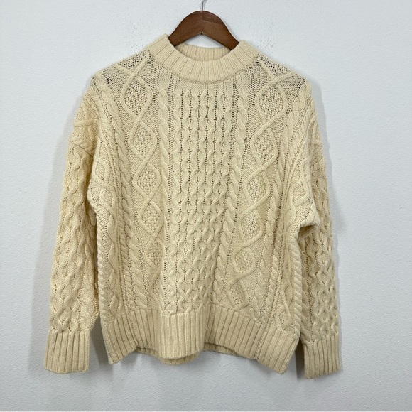 J. Crew Women's XS/S Oversized cable-knit crewneck sweater Eggshell Cream NWT - Picture 1 of 8